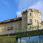 Rimske Terme - Zdraviliski Dvor Rimske Toplice