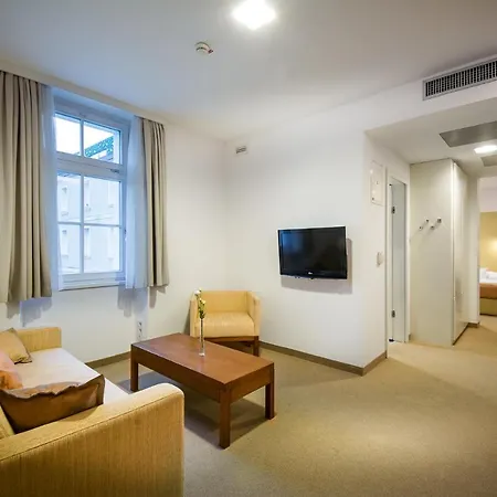 Hotel Rimske Terme - Zdraviliski Dvor Rimske Toplice